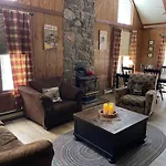 Pocono Mountain View Lake House In Lake Harmony